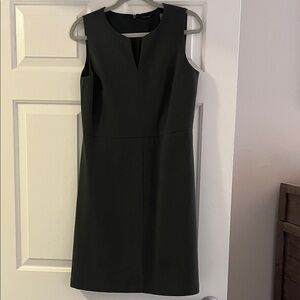 Tahari Green Sleeveless Dress